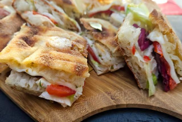 גני בורגזה - האם יש מסעדה או בית קפה? credit to getyourguide.com