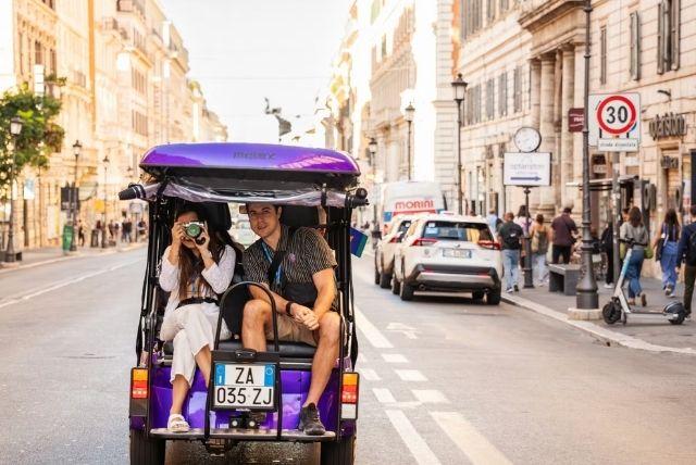 כרטיסים כולל סיור אודיו לוילה בורגזה ואז סיור ברכב גולף ברומא credit to tiqets.com