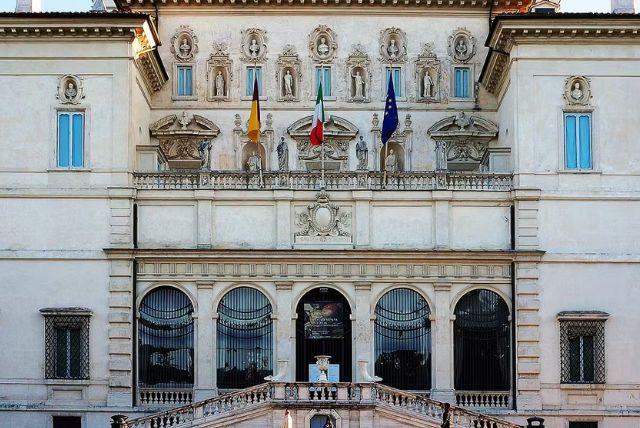 כרטיס משולב לקולוסיאום + גלריית בורגזה credit to headout.com