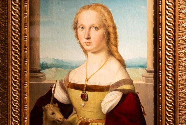 רפאל - יצירת "הדפנה": ההיסטוריה של הפורטרט המסתורי