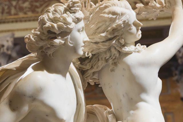 הסיפור שמאחורי אולם אפולו ודפנה - הדרמה שמתרחשת מול העיניים בקומה ה-1