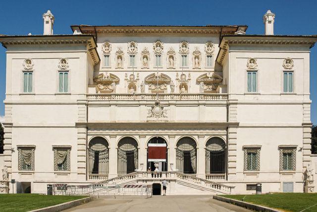 מגבילים אתכם לשעתים בלבד בוילה בורגזה - מה המשמעות של חלונות הביקור לשעתיים?