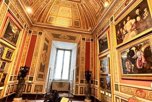 הפורטרטים של בית בורגזה - מה אפשר ללמוד מהדיוקנאות של המשפחה?