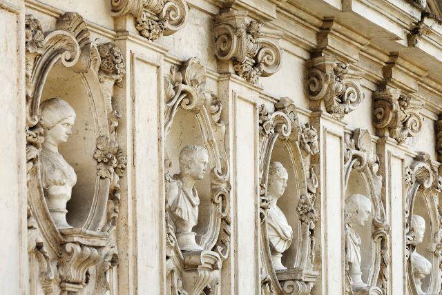 למה אוסף בורגזה נחשב למוזיאון של פסלים יותר מכל דבר אחר?