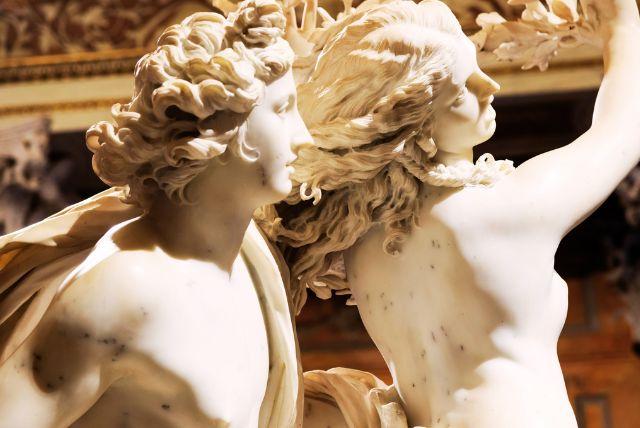 חדר אפולו ודפנה – החדר שמספר את הדרמה הגדולה ביותר של ברניני (קומת קרקע)