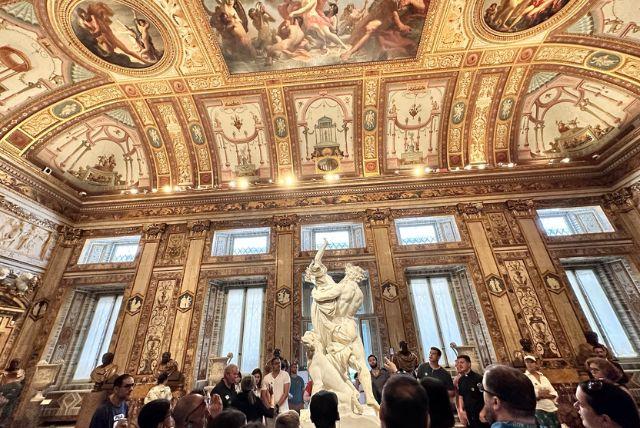 חדר פרסרפונה (פלוטו ופרסרפונה) – איך להבין את היצירה המפורסמת בעולם הבארוק (קומת קרקע)