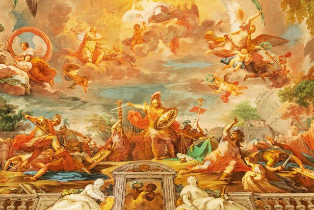 תקרת אולם ברניני - איך האמנות העליונה משלימה את הפסלים שמתחתיה