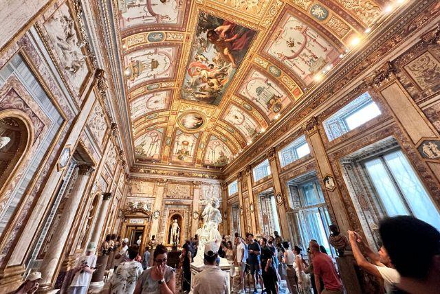 טעויות נפוצות שגורמות לתור ארוך בגלריה בורגזה - ואיך להימנע מהן