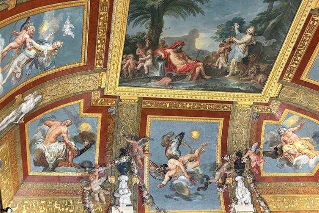 חדר האמנים הפלמים – צבע, אור וטכניקות שונות (קומה עליונה) credit to headout.com